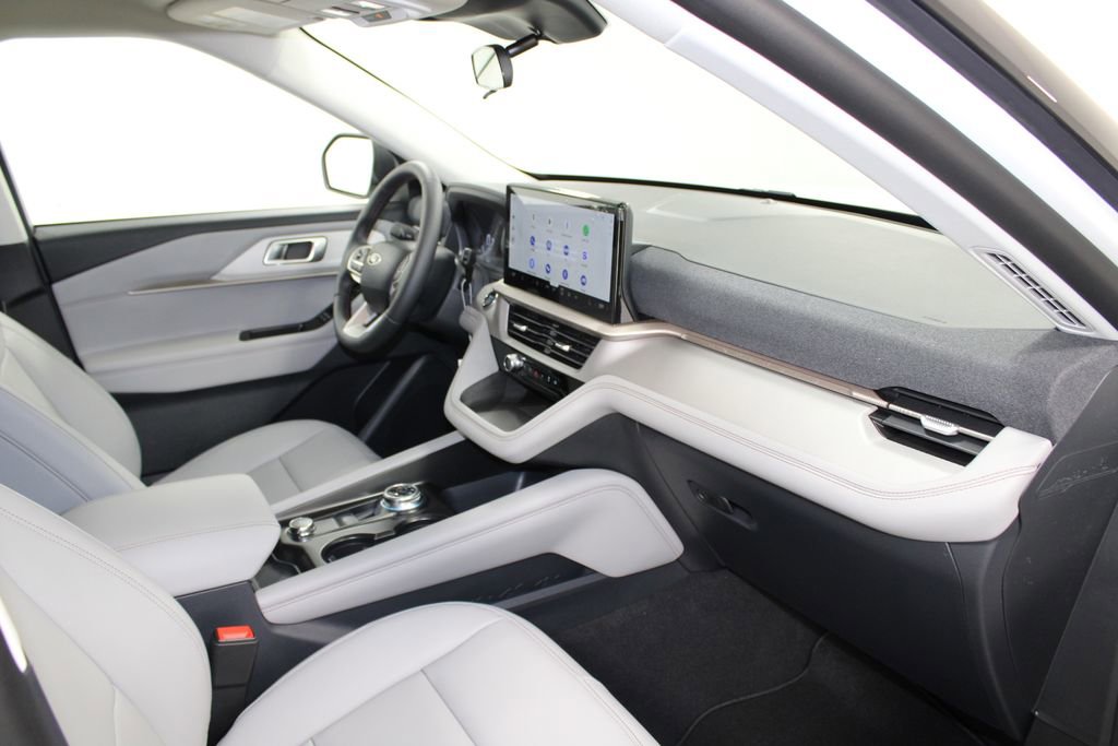 New 2026 Ford Explorer Active w/ Active Comfort Package image 29