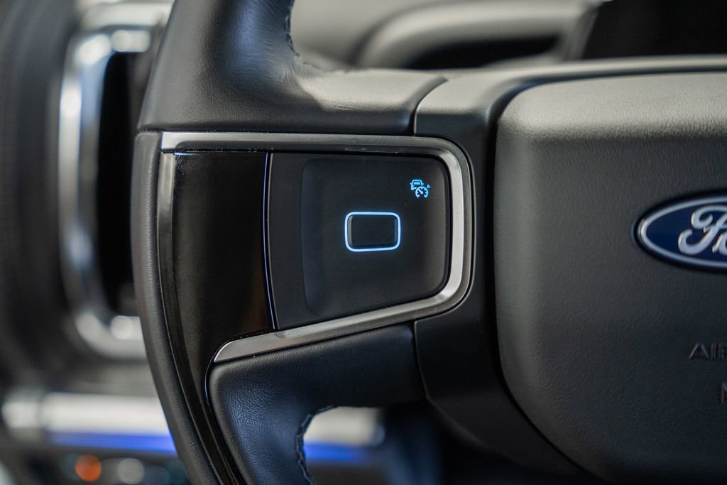 Used 2025 Ford Expedition Max Platinum w/ Driver's Package image 34