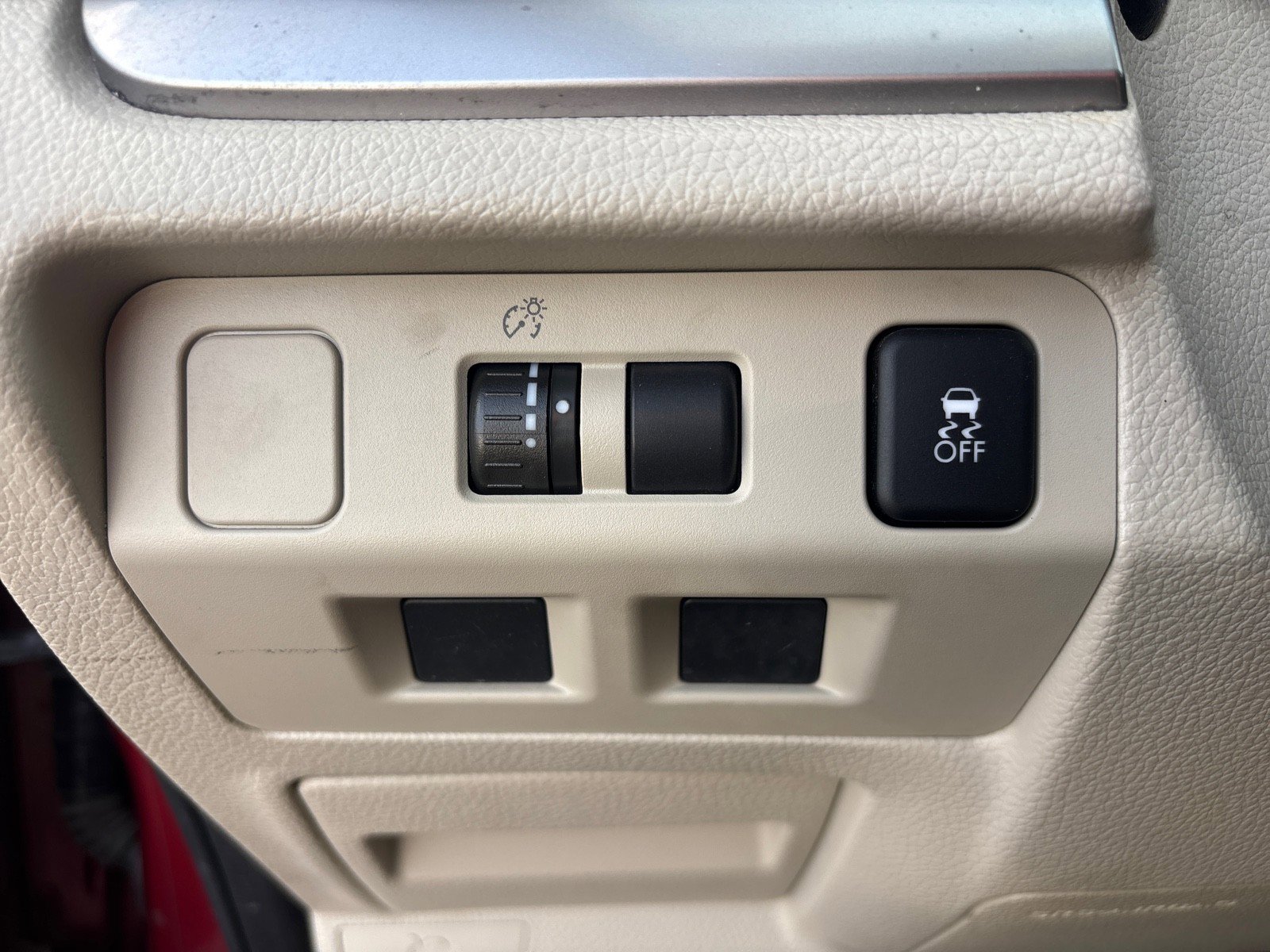 Used 2014 Subaru Crosstrek 2.0i Limited image 16