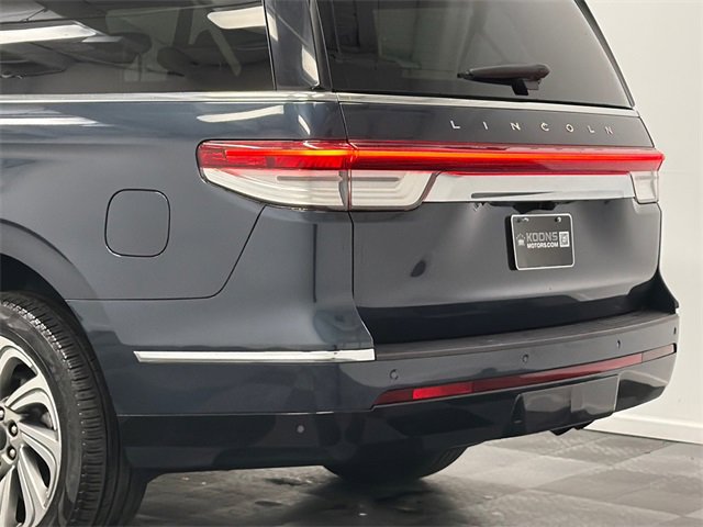 Used 2022 Lincoln Navigator L Reserve image 7