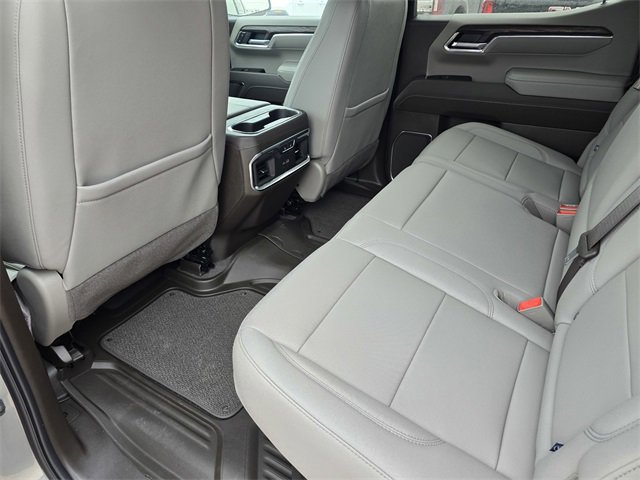 New 2026 GMC Sierra 1500 SLT image 11