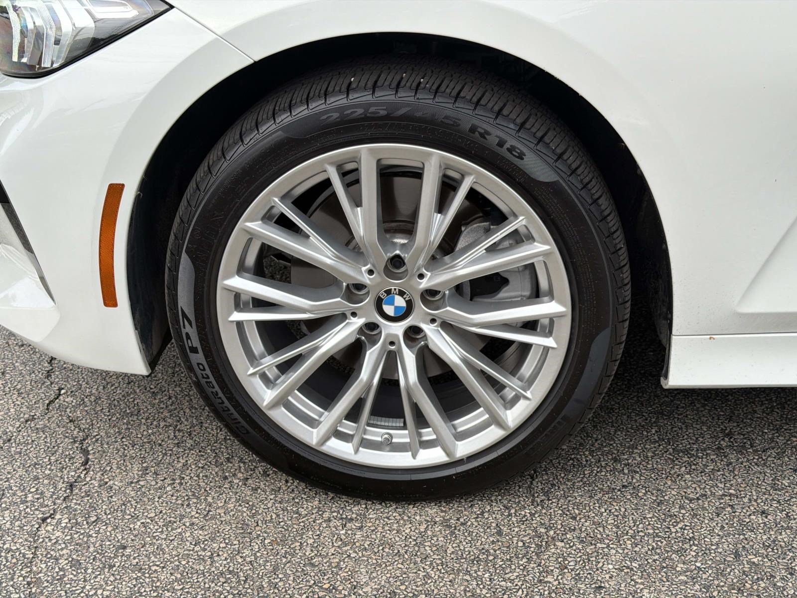 Certified 2023 BMW 330i xDrive Sedan w/ Premium Package AWD/4WD image 20