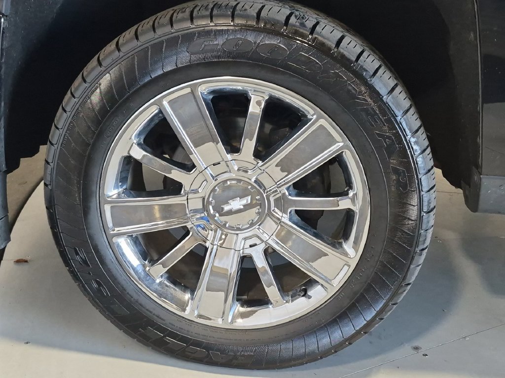 Used 2018 Chevrolet Silverado 1500 High Country AWD/4WD image 17