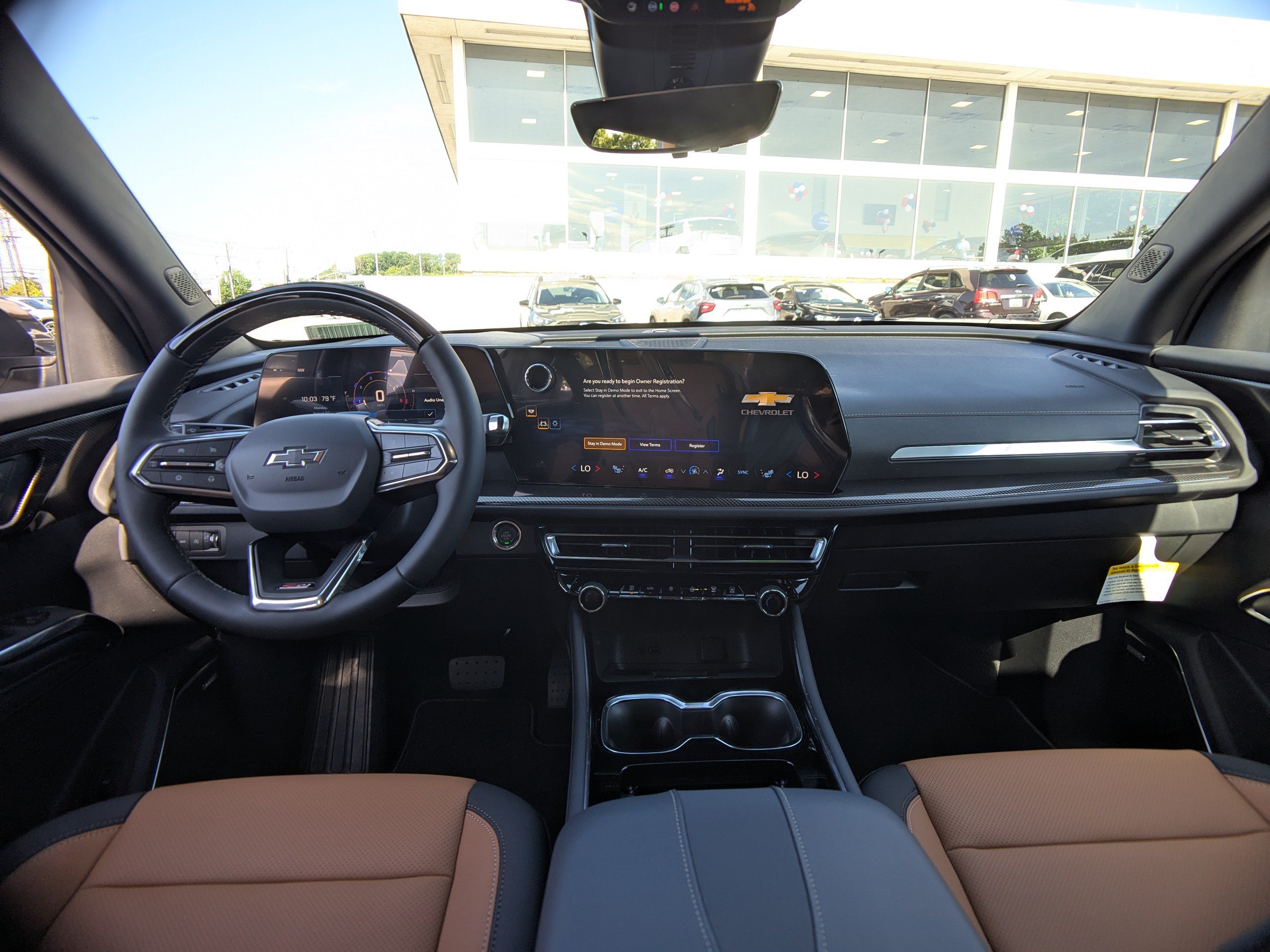 New 2027 Chevrolet Traverse Z71 w/ Enhanced Driving Package AWD/4WD image 15