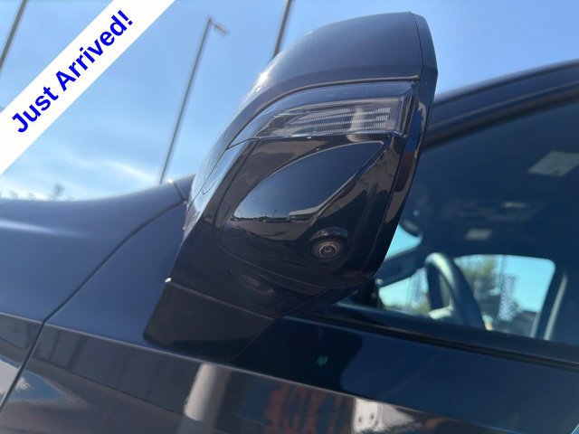 Used 2024 Chevrolet Suburban RST w/ Luxury Package AWD/4WD image 13