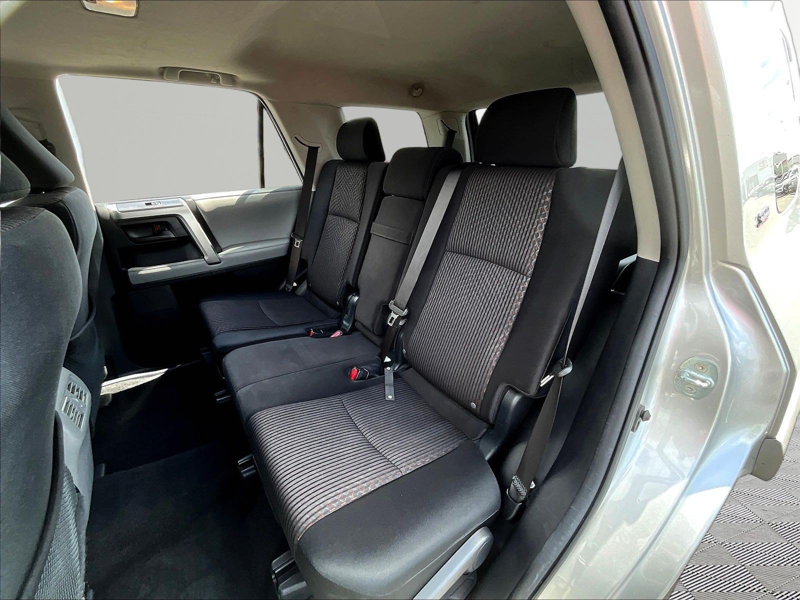 Used 2013 Toyota 4Runner SR5 AWD/4WD image 22