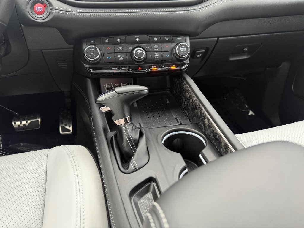 Used 2026 Dodge Durango SRT Hellcat w/ Premium Group AWD/4WD image 11