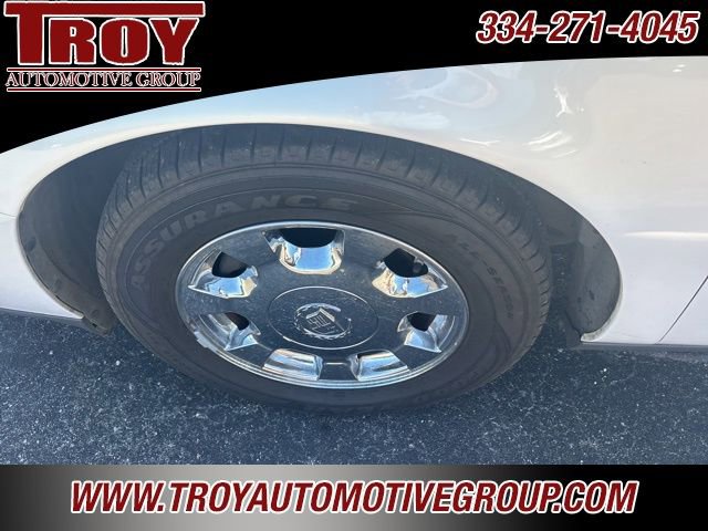 Used 2004 Cadillac De Ville w/ Equipment Group FWD image 10
