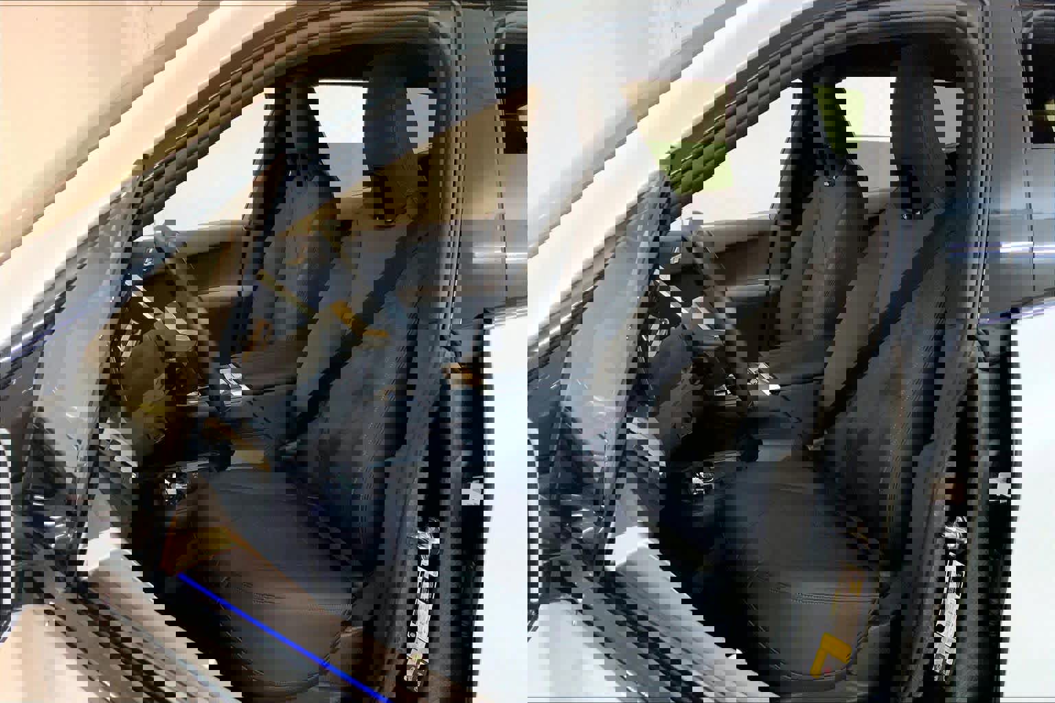 Used 2024 BMW iX xDrive50 w/ Sport Package image 8