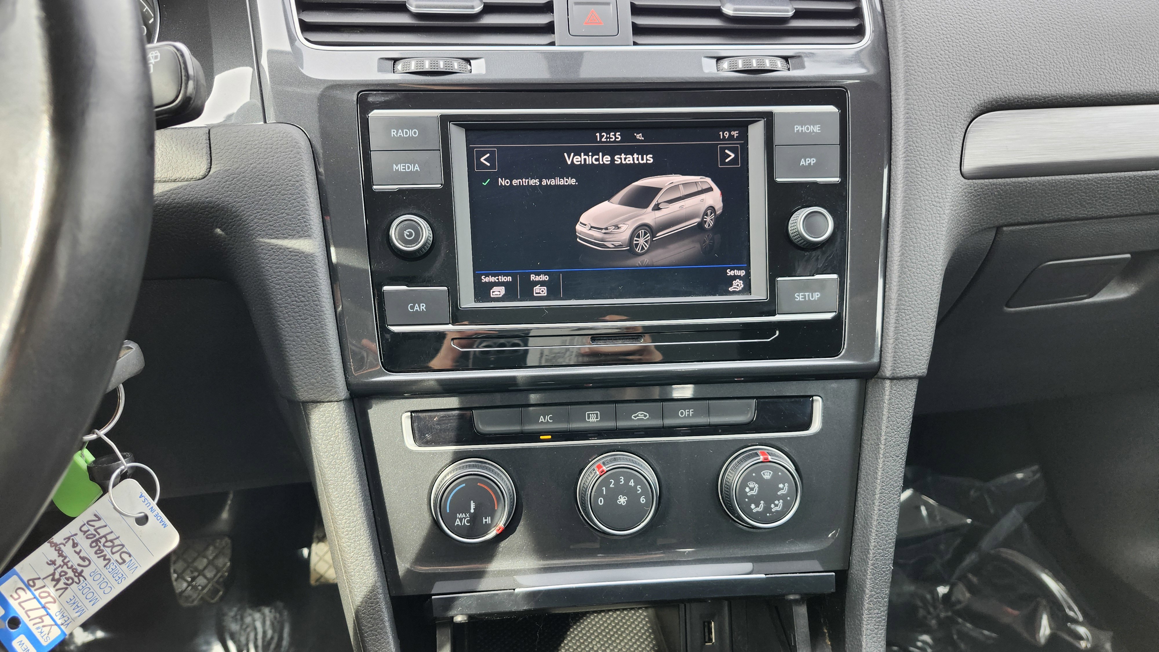 Used 2019 Volkswagen Golf S w/ Driver Assistance Package image 26