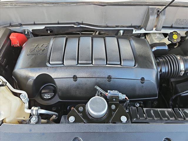 Used 2011 Chevrolet Traverse LS FWD image 28