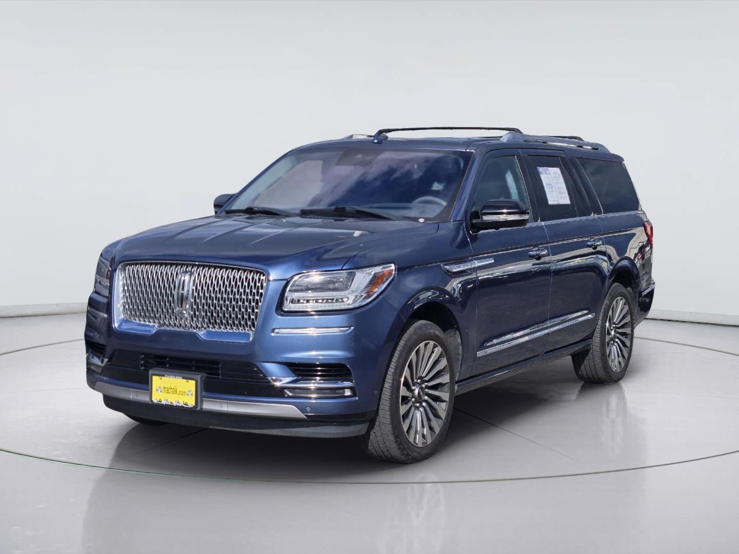Used 2019 Lincoln Navigator L Reserve AWD/4WD image 1