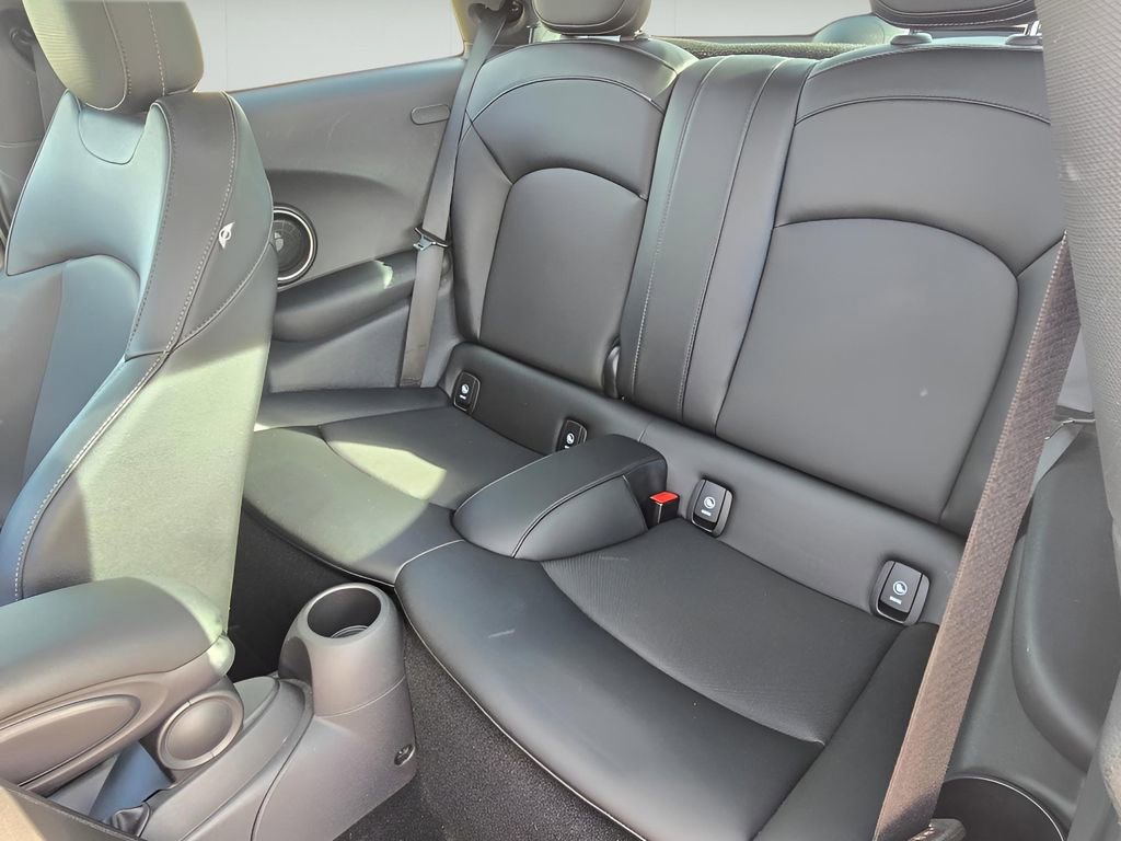 Used 2015 MINI Cooper S image 12