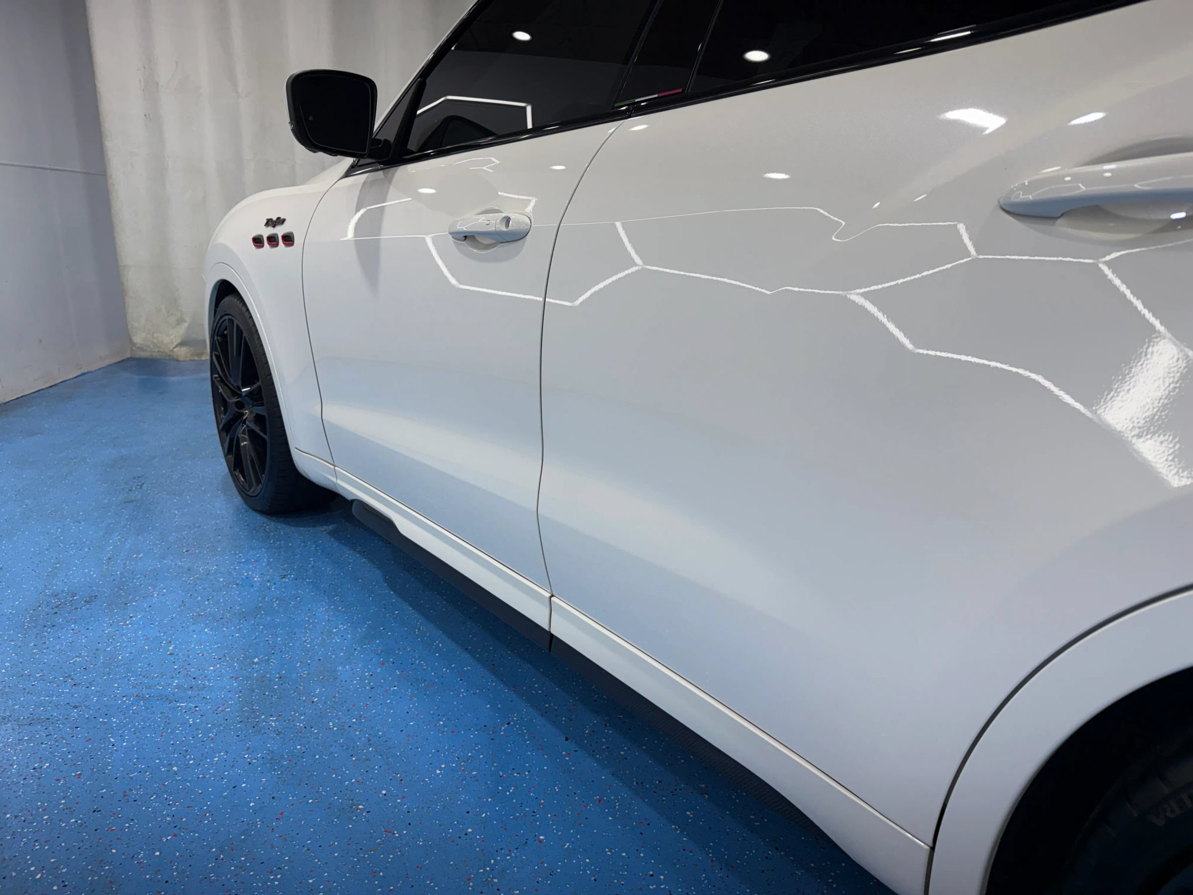 Used 2021 Maserati Levante Trofeo AWD/4WD image 37