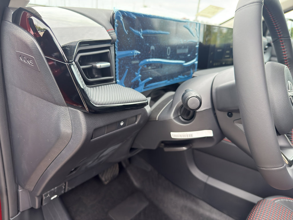New 2026 Nissan Kicks SR w/ Cold Weather Package image 14