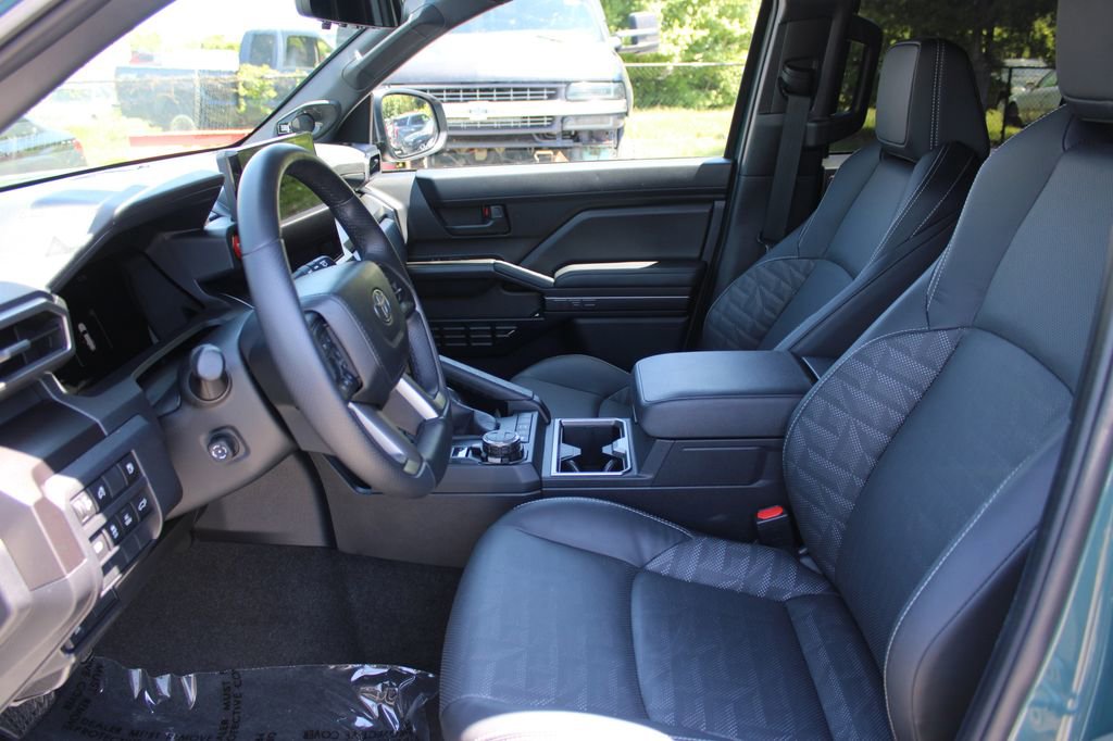 Used 2025 Toyota 4Runner TRD Off-Road Premium w/ Tow Technology Package AWD/4WD image 11