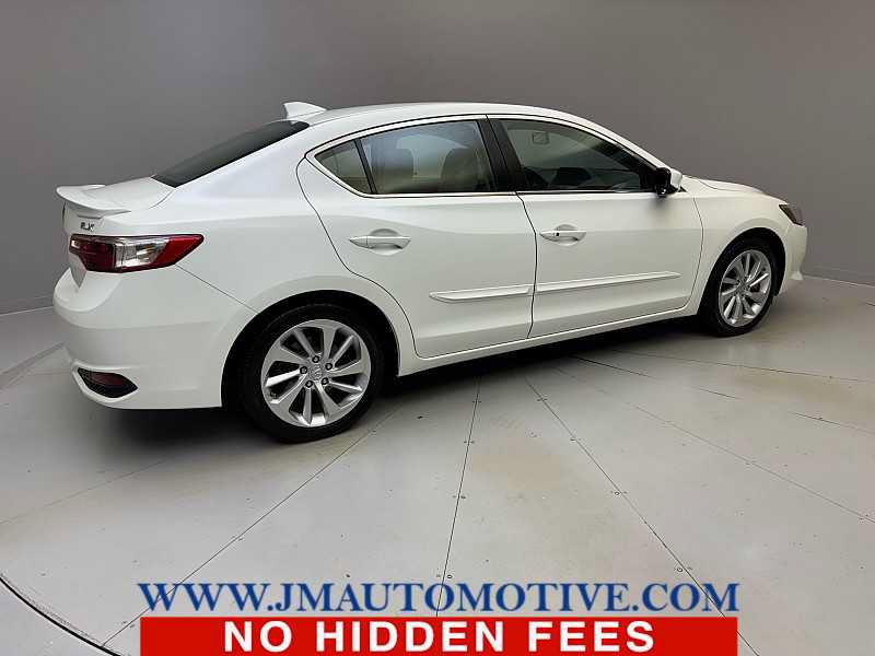 Used 2017 Acura ILX FWD image 5