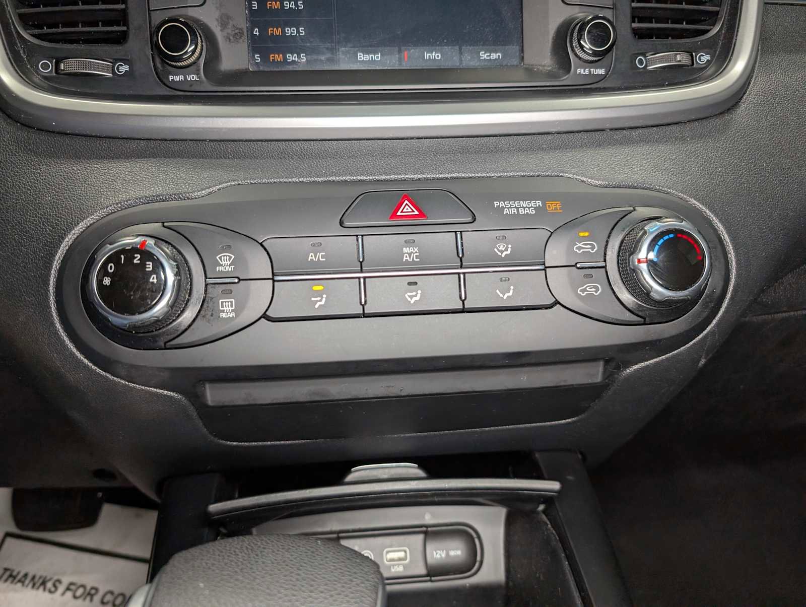 Used 2020 Kia Sorento LX image 36