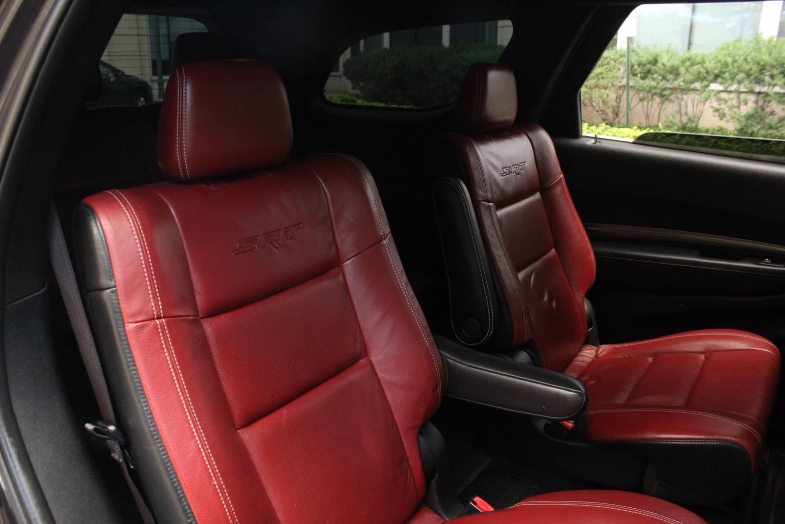 Used 2018 Dodge Durango SRT w/ Technology Group AWD/4WD image 23