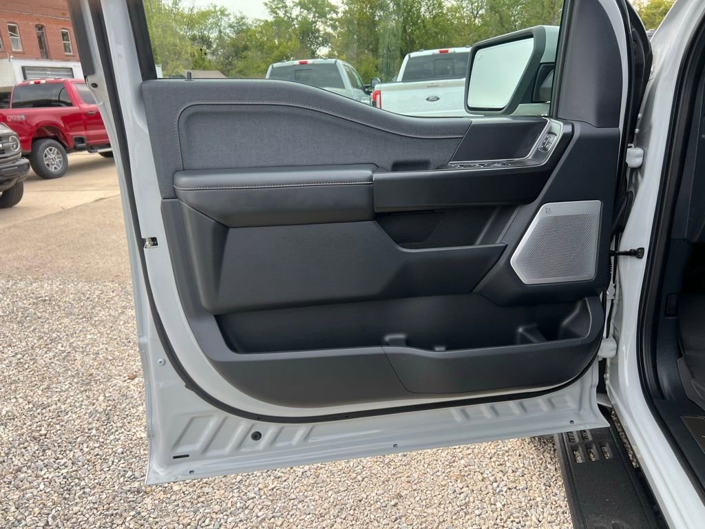 Used 2023 Ford F150 Raptor image 11