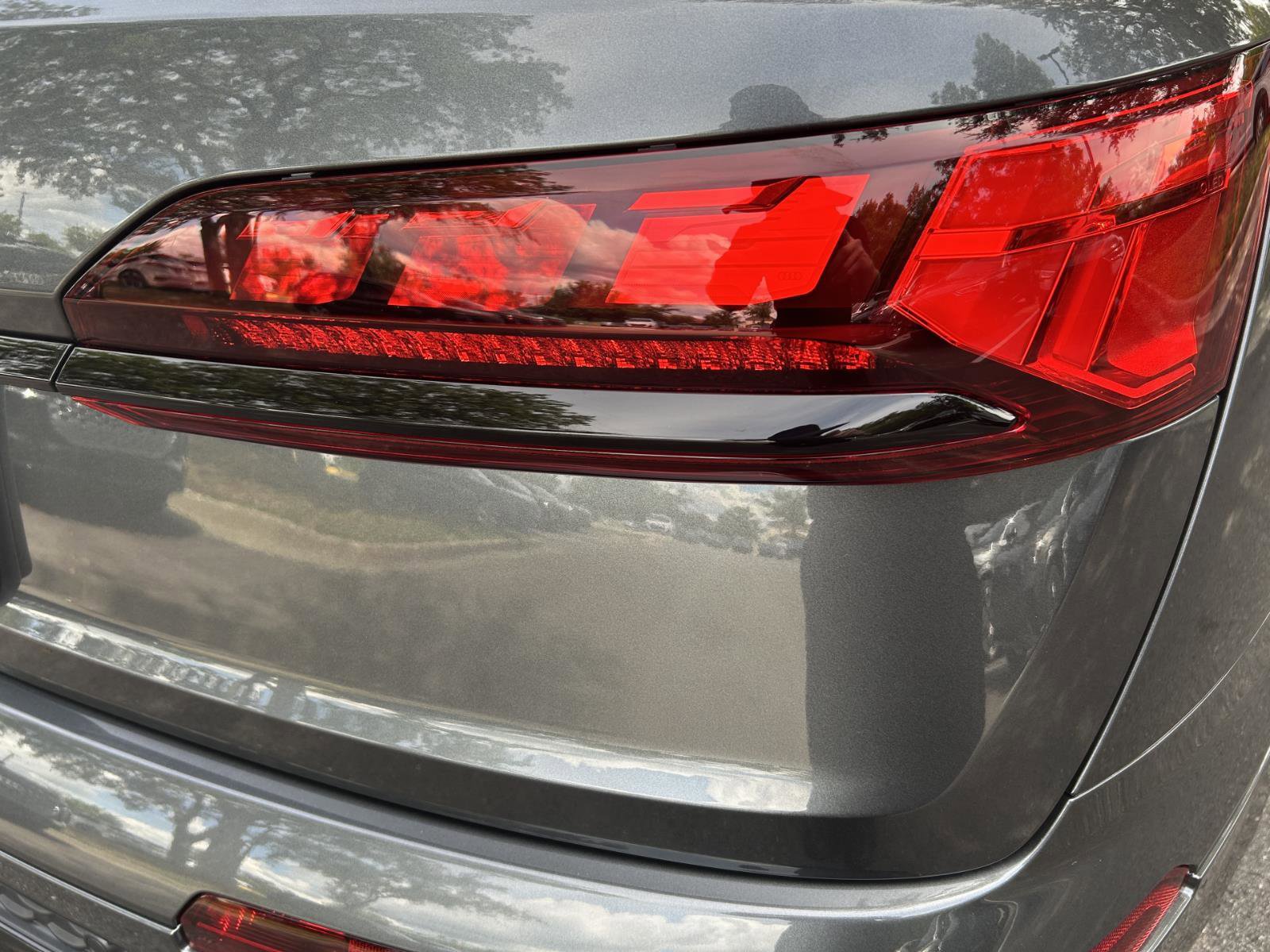 New 2026 Audi SQ7 Prestige image 9