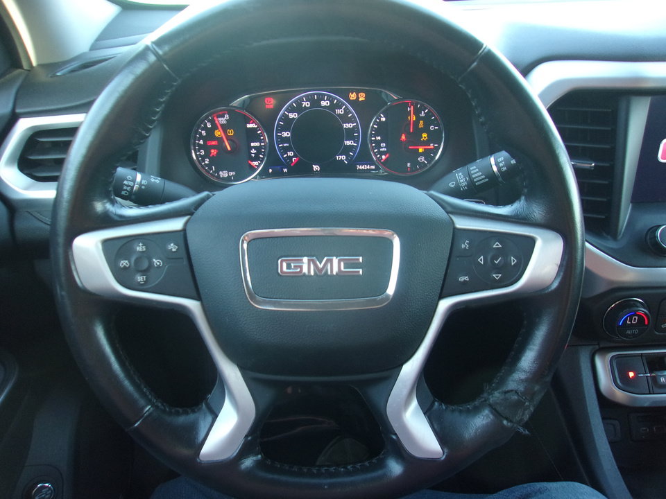 Used 2020 GMC Acadia SLT AWD/4WD image 11