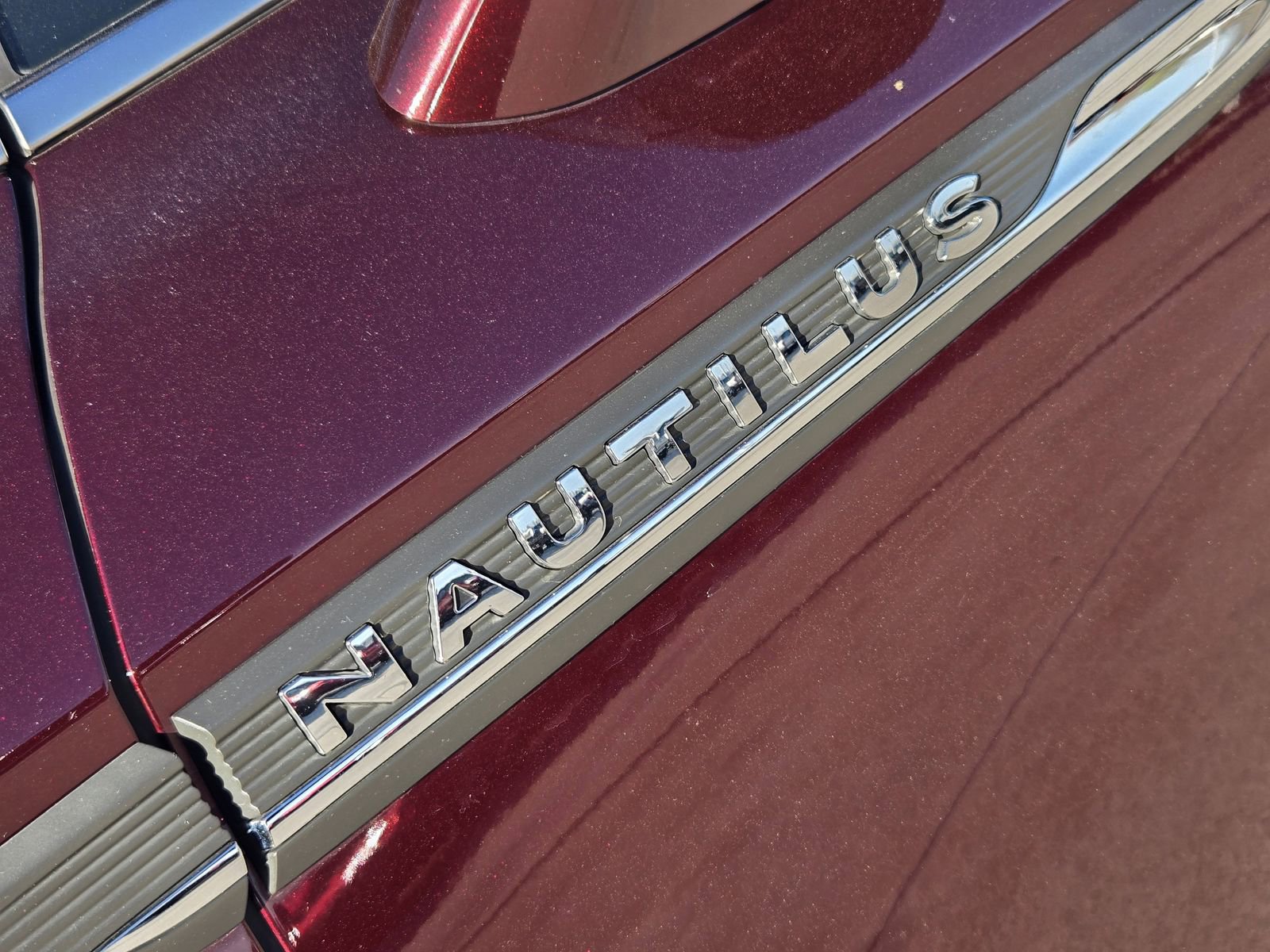 Used 2019 Lincoln Nautilus Reserve image 11