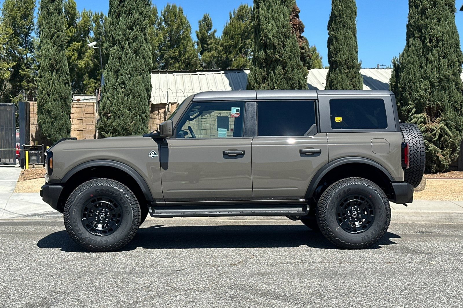 New 2026 Ford Bronco Outer Banks w/ Sasquatch Package AWD/4WD image 7