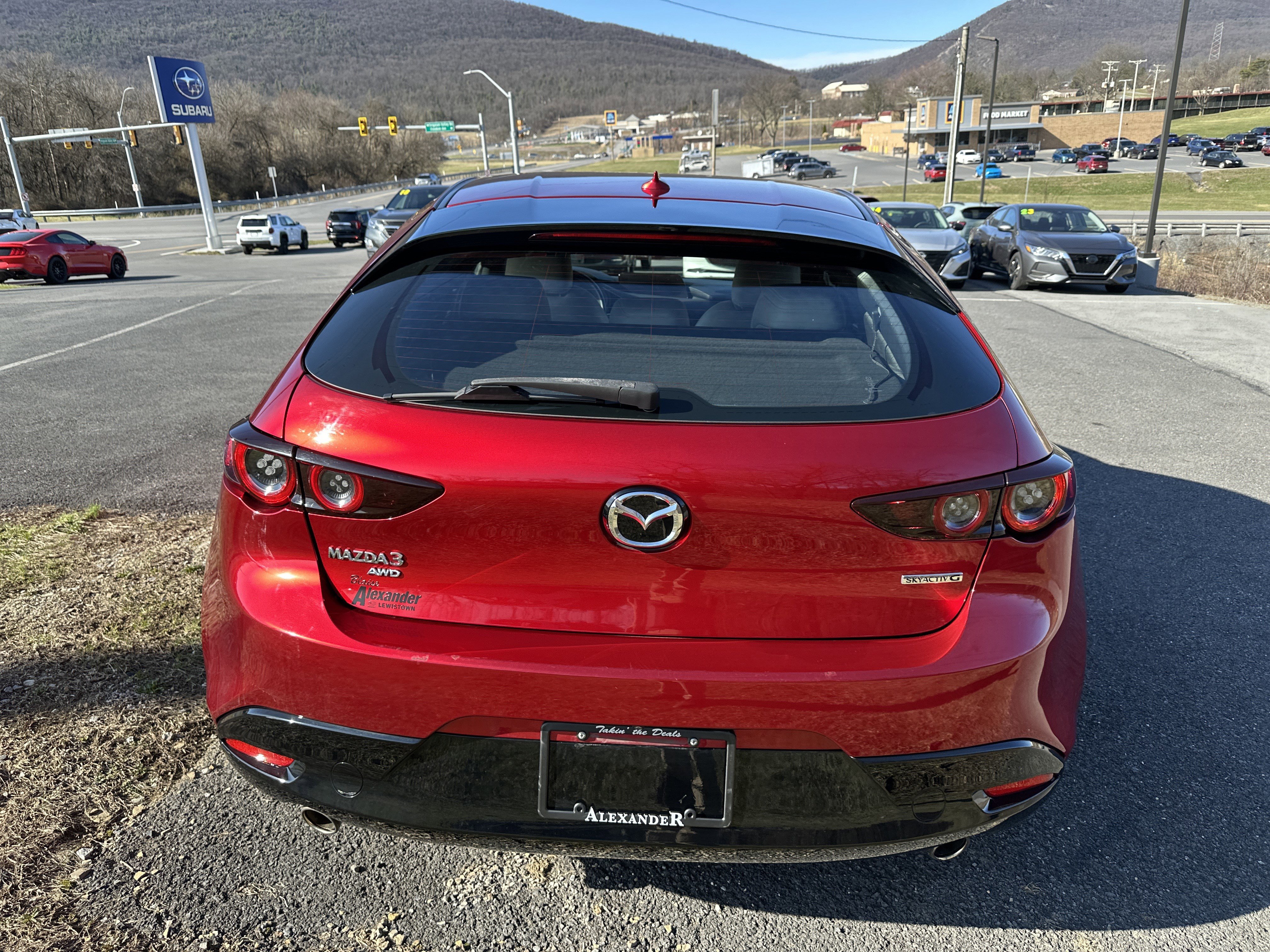 Used 2020 MAZDA MAZDA3 AWD Hatchback w/ Preferred Pkg image 4