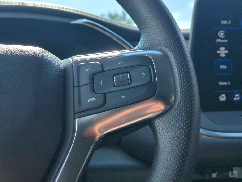 Used 2025 Chevrolet Blazer LT FWD image 22