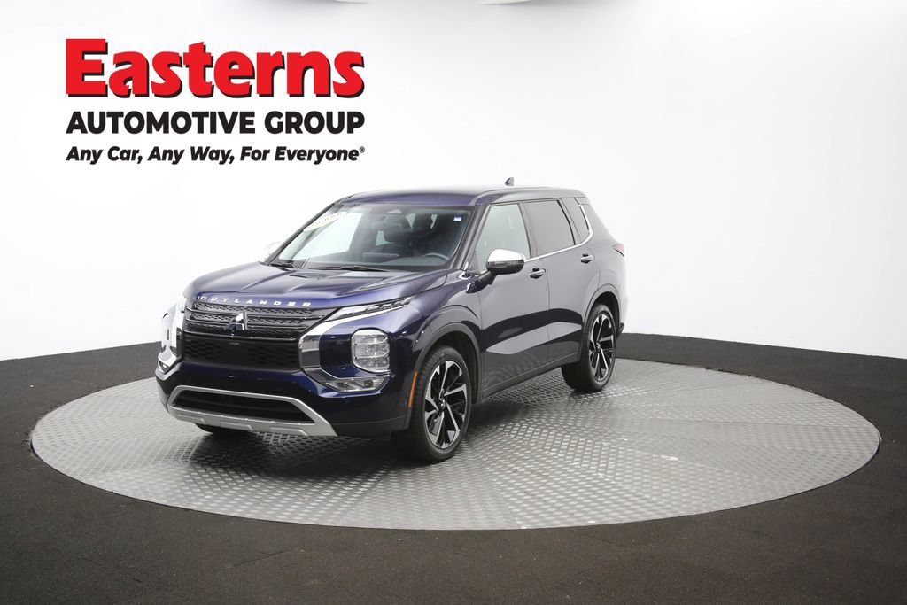 Used 2023 Mitsubishi Outlander SE AWD/4WD image 55
