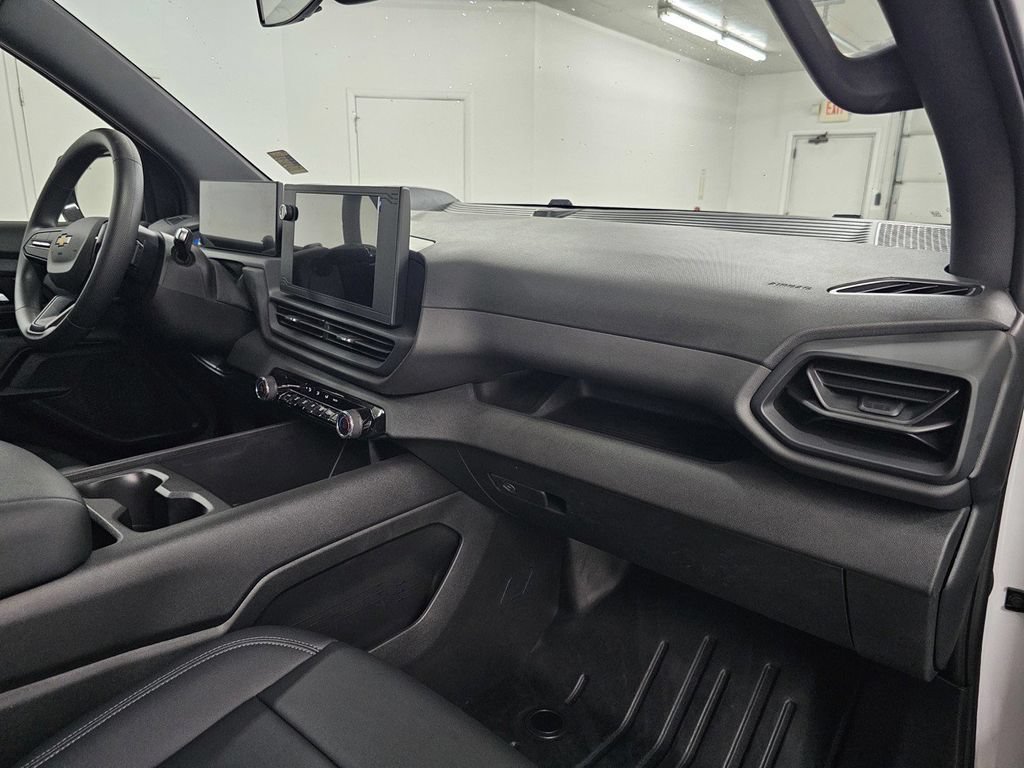 Used 2024 Chevrolet Silverado EV W/T AWD/4WD image 13