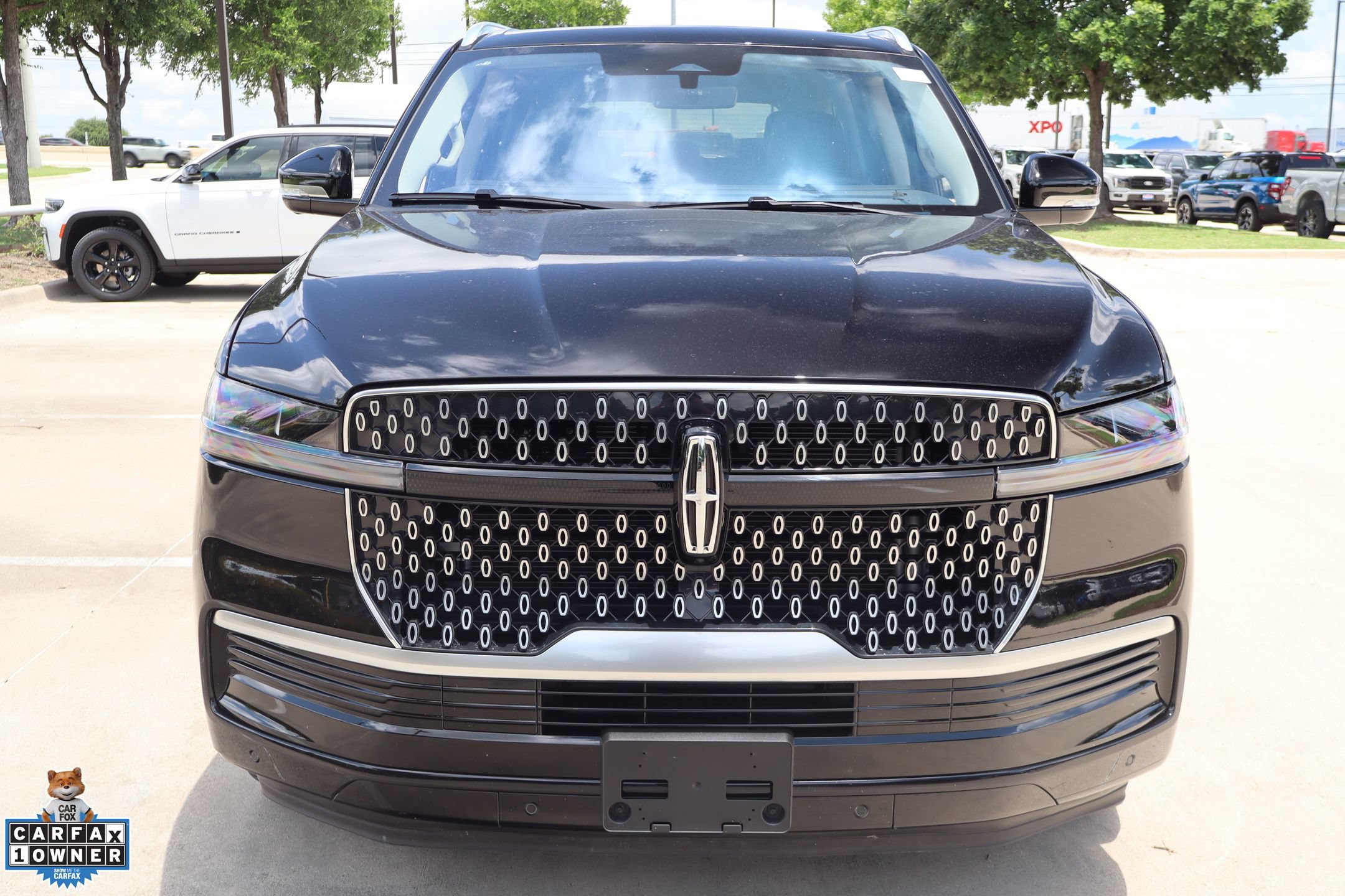 Used 2025 Lincoln Navigator Reserve AWD/4WD image 9