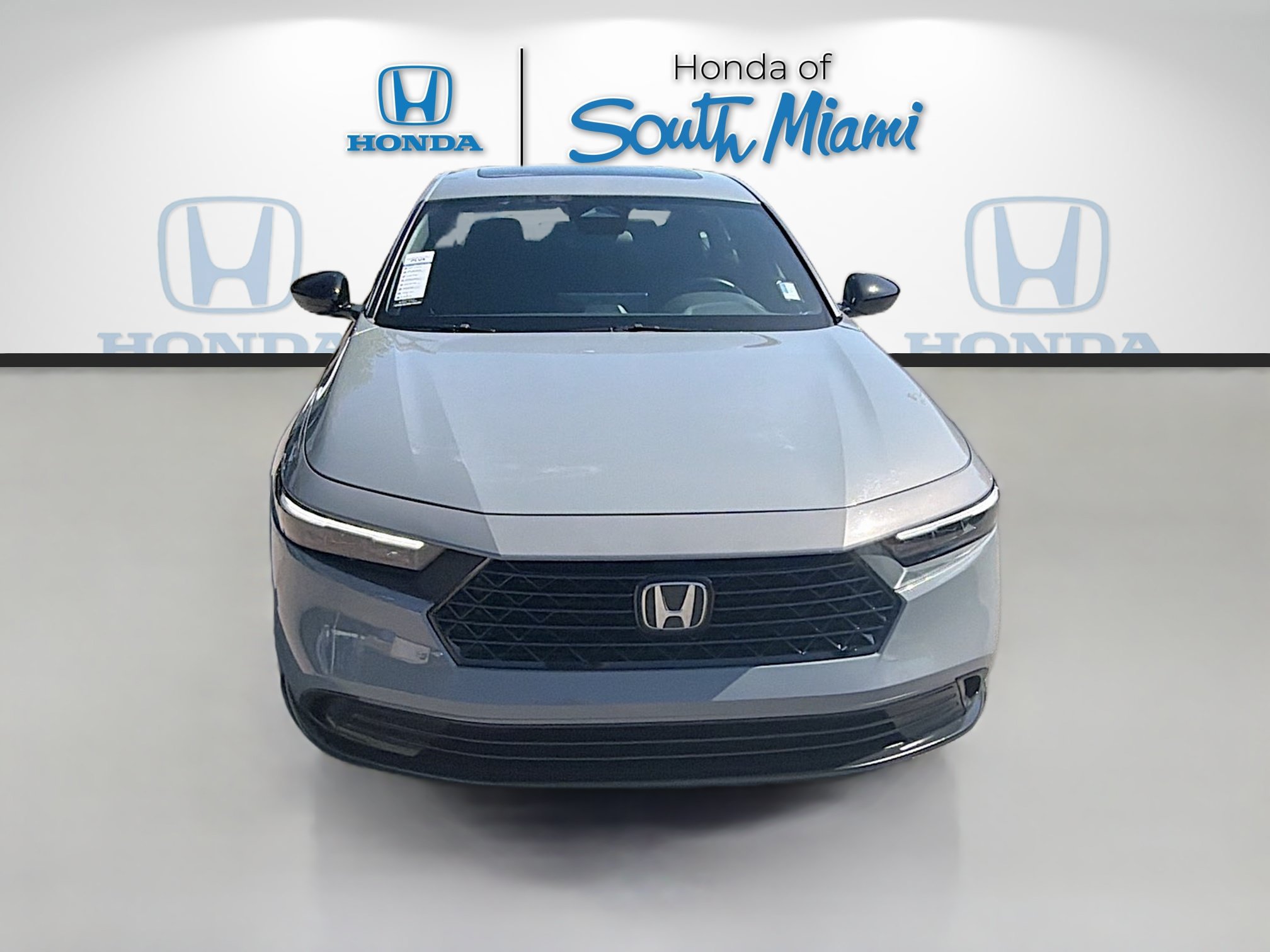 Used 2024 Honda Accord Sport image 2