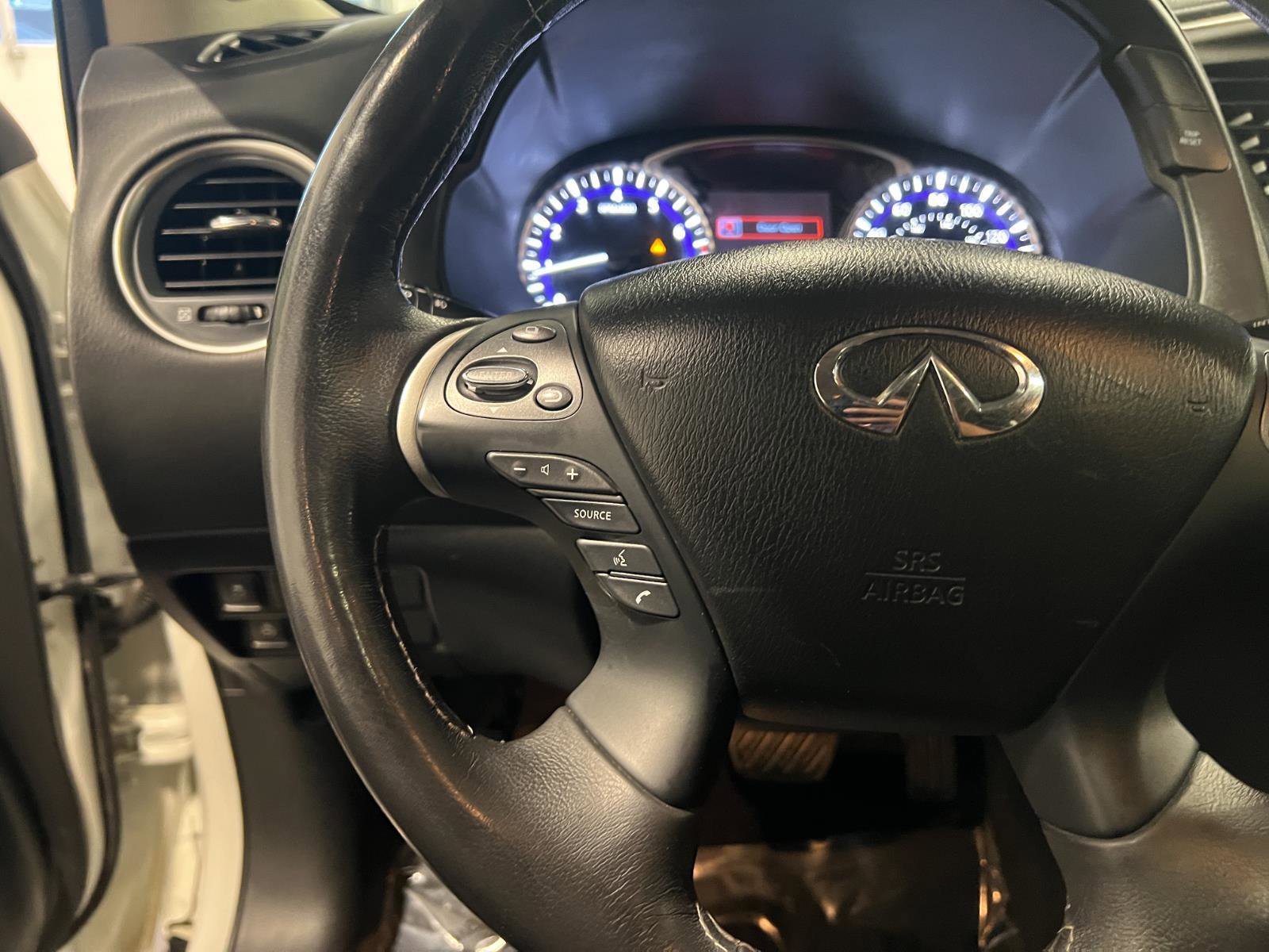 Used 2020 INFINITI QX60 Luxe AWD/4WD image 13