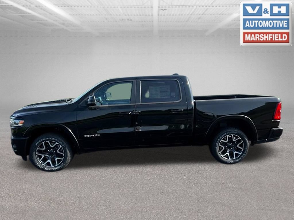 Used 2025 RAM 1500 Laramie AWD/4WD image 7