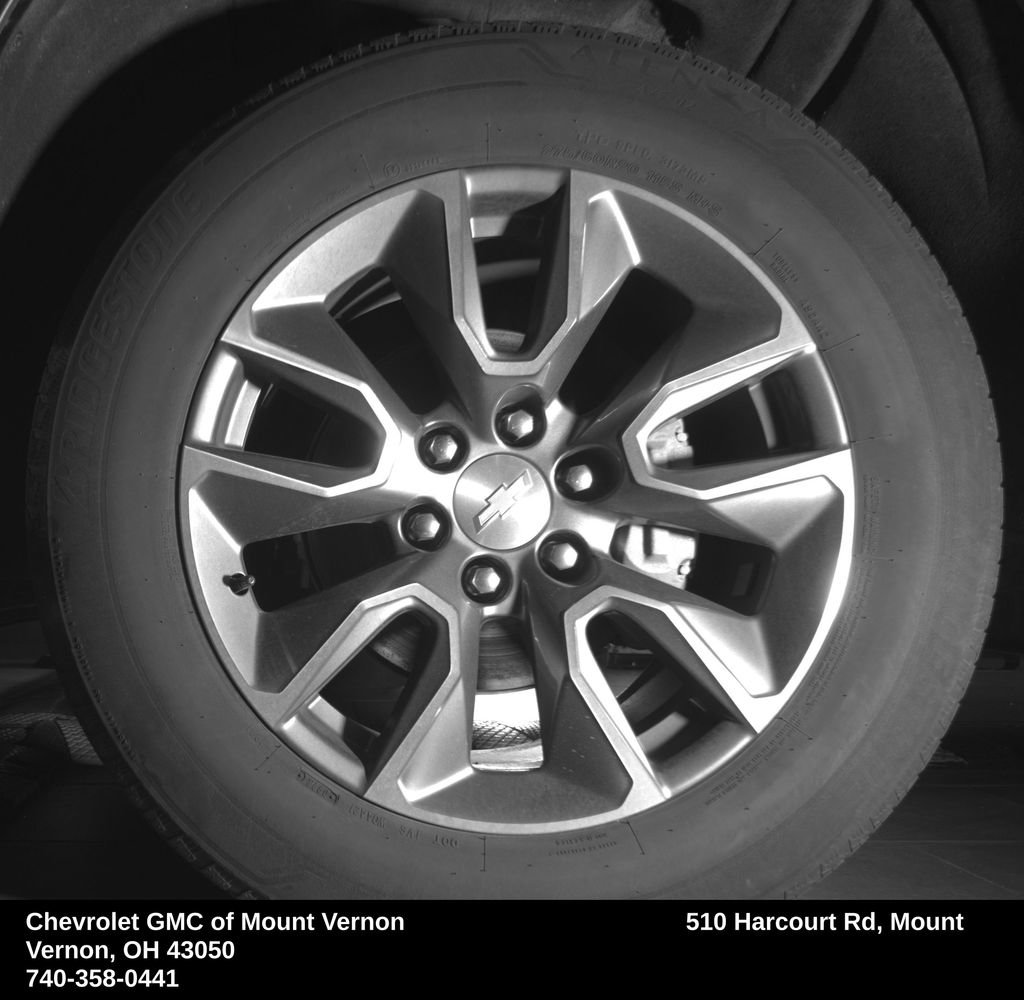 Used 2023 Chevrolet Silverado 1500 LT AWD/4WD image 45