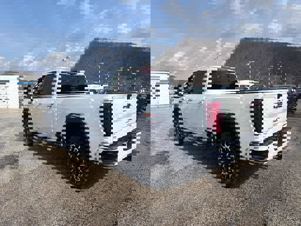New 2026 GMC Sierra 2500 Denali w/ Denali Reserve Package image 3