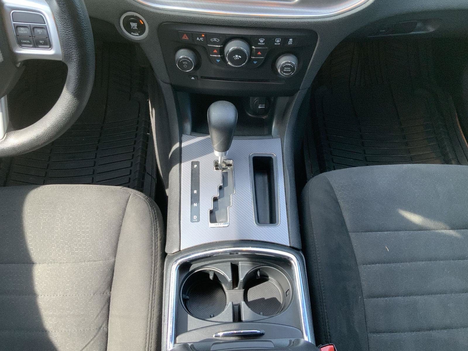 Used 2014 Dodge Charger SE RWD image 34