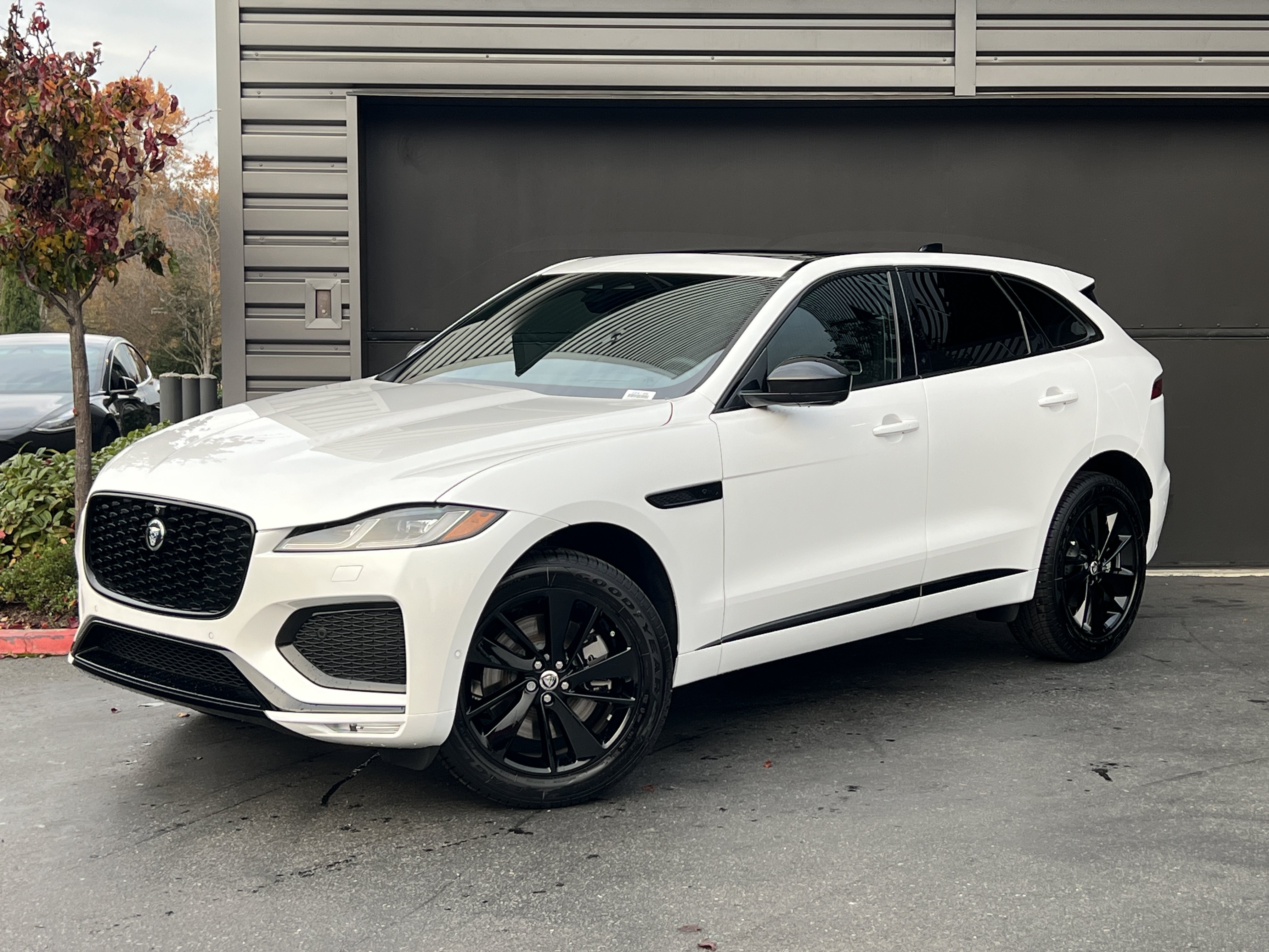 New 2026 Jaguar F-PACE R-Dynamic S AWD/4WD image 1