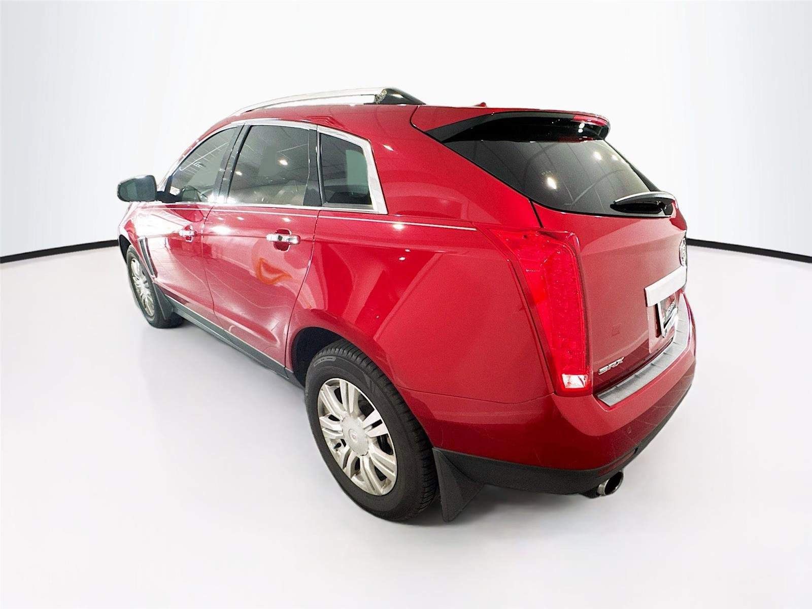 Used 2014 Cadillac SRX Luxury w/ Driver Awareness Package FWD image 3