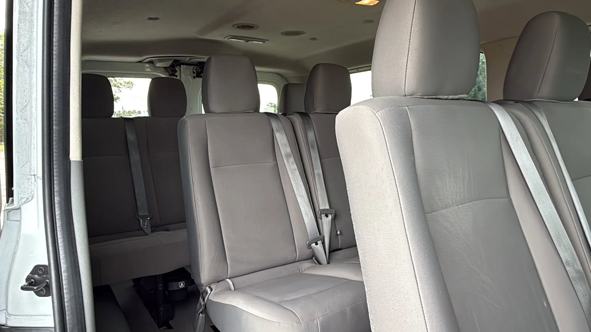 Used 2020 Nissan NV 3500 SV w/ Navigation Package image 18