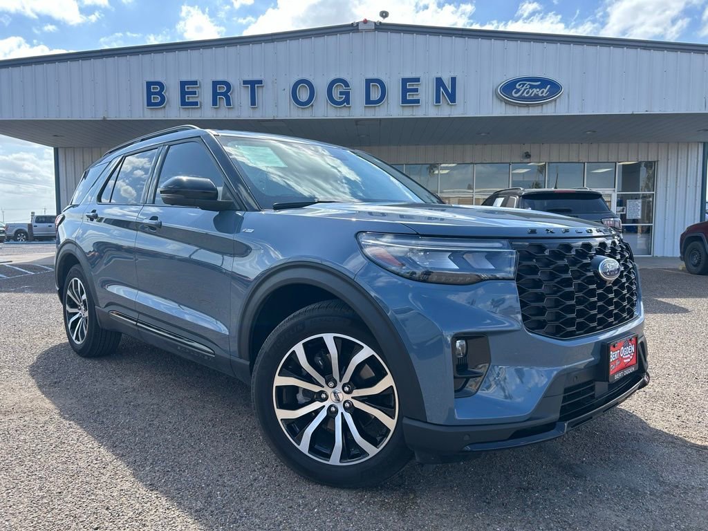 Used 2025 Ford Explorer ST-Line w/ Premium Package image 1