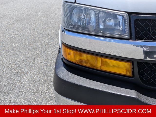 Used 2019 Chevrolet Express 3500 LT w/ LT Preferred Equipment Group RWD image 9