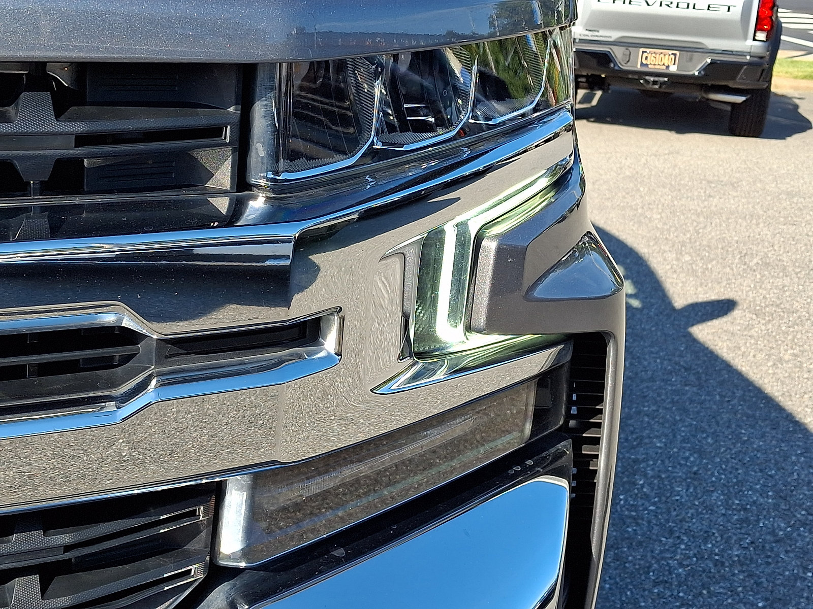 Used 2021 Chevrolet Silverado 1500 LT w/ Convenience Package II AWD/4WD image 9