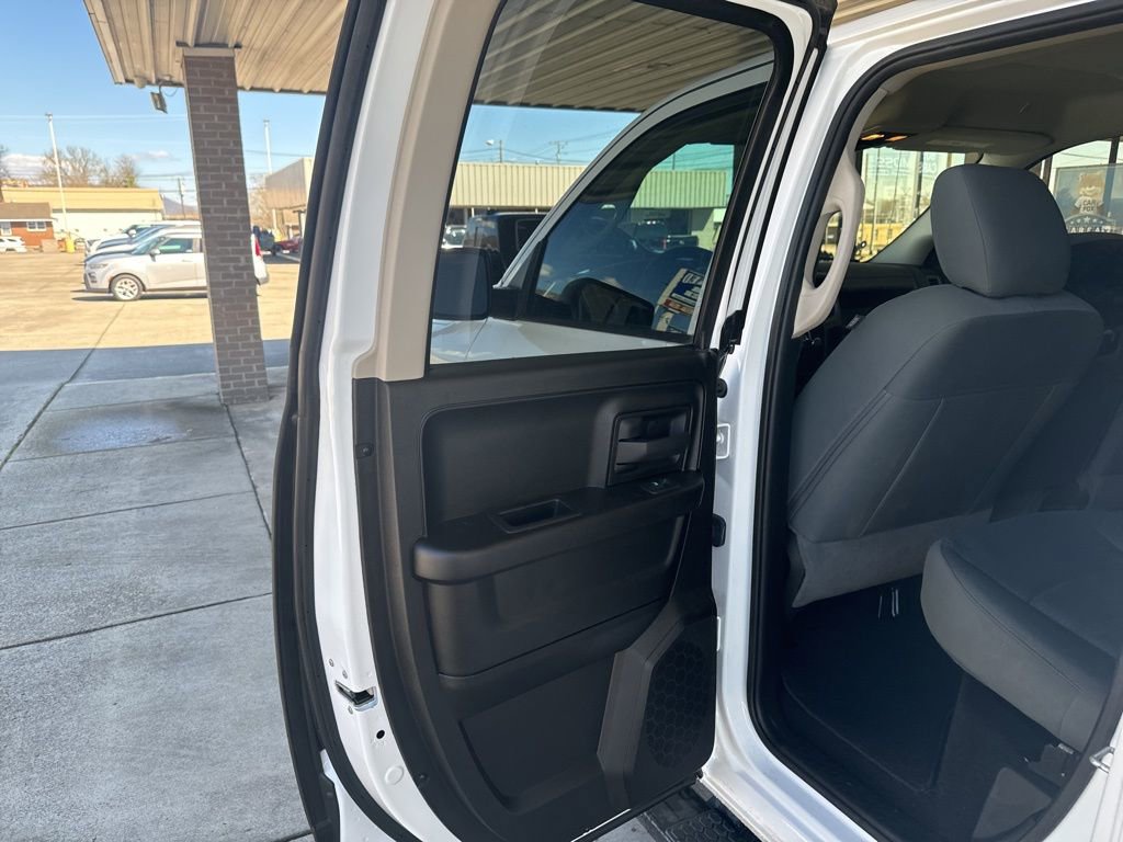 Used 2019 RAM 1500 Express w/ Express Value Package image 16