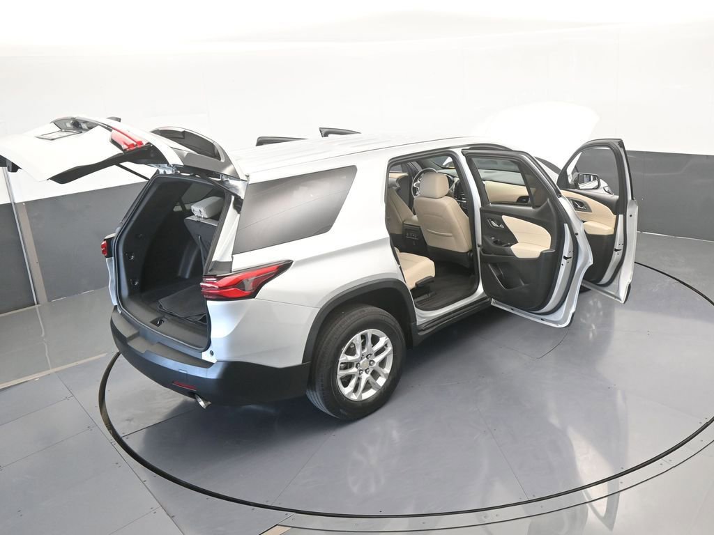 Used 2022 Chevrolet Traverse LS image 64