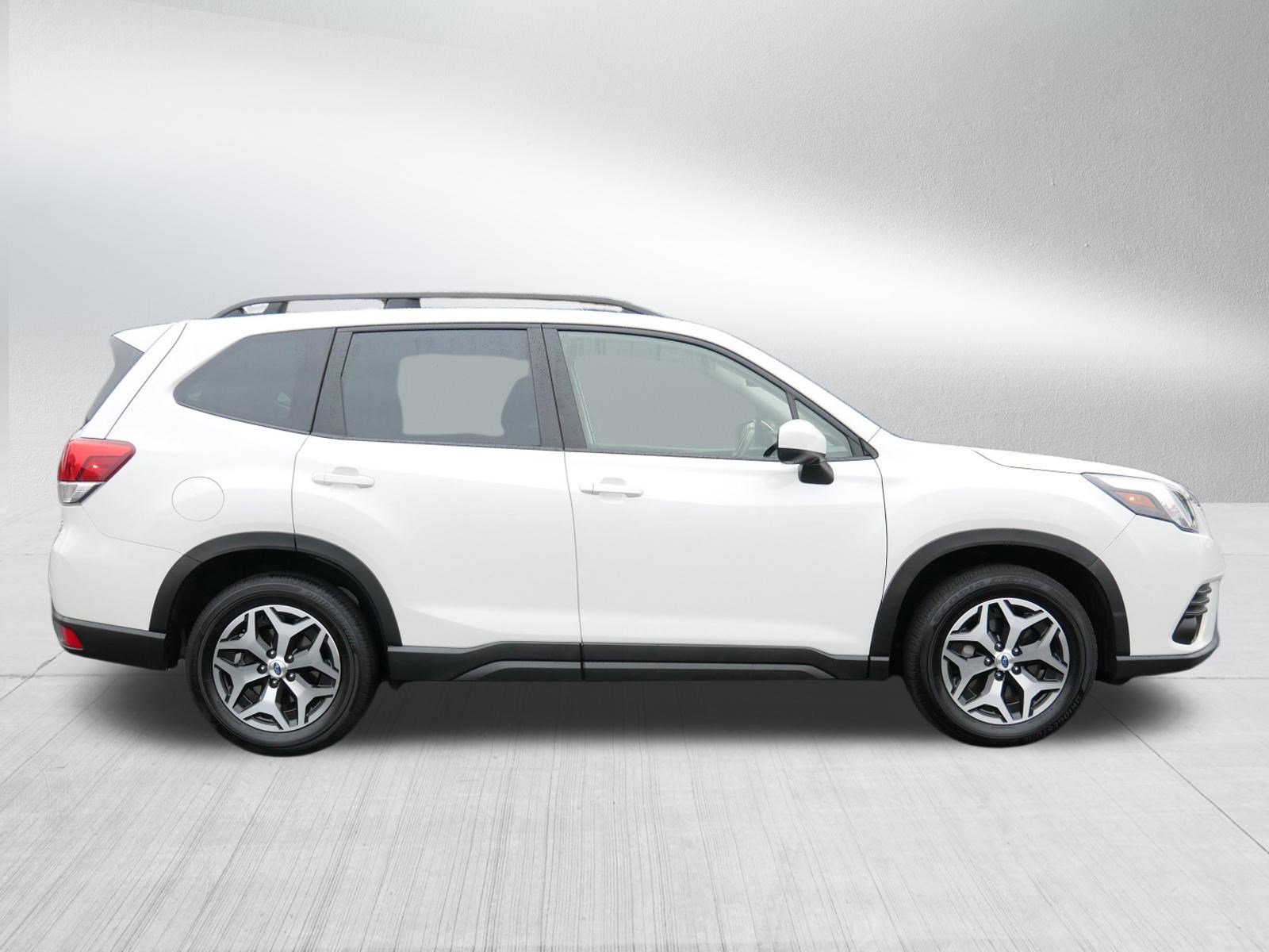 Certified 2023 Subaru Forester Premium image 8