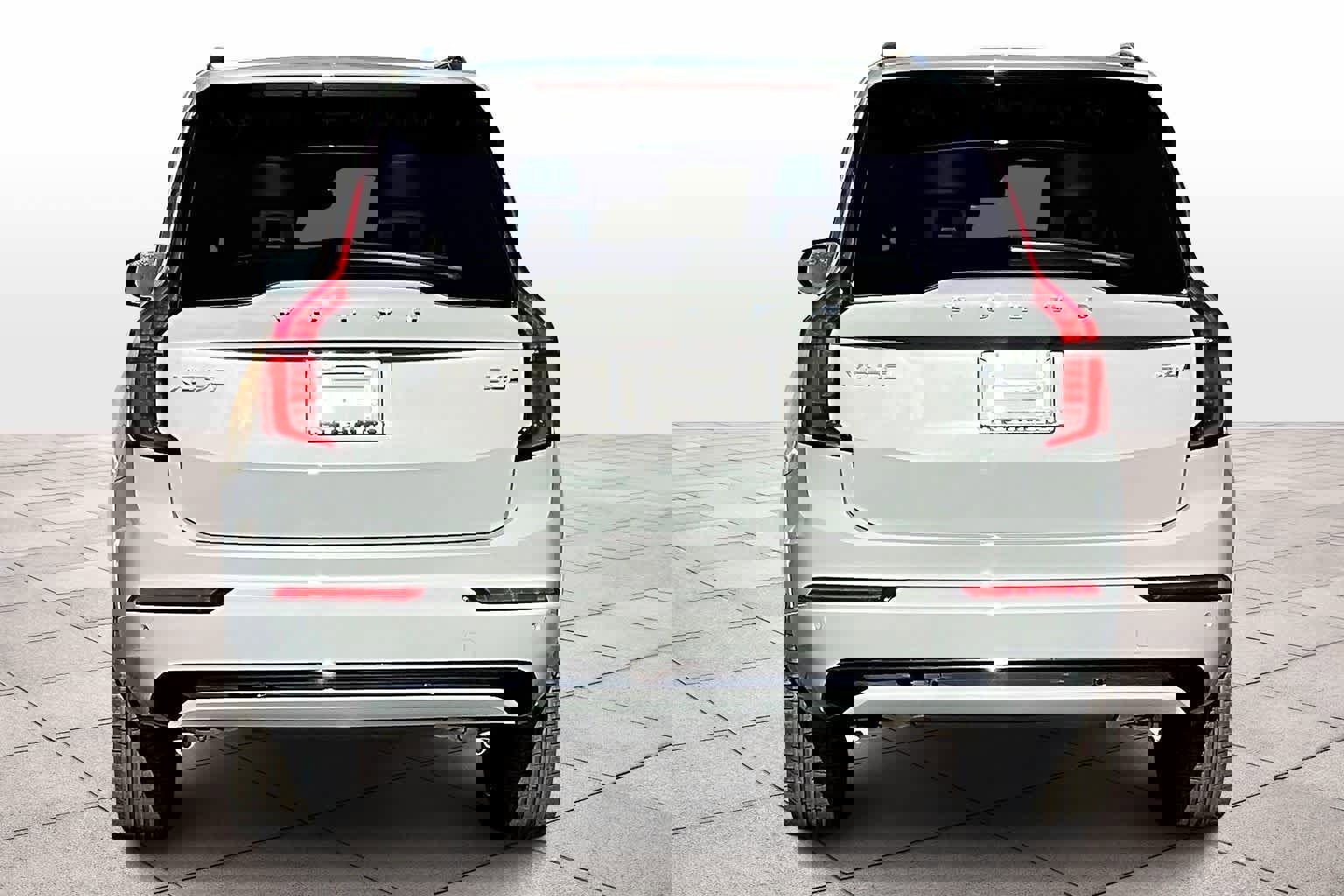 New 2026 Volvo XC90 B6 Ultra w/ Protection Package image 6