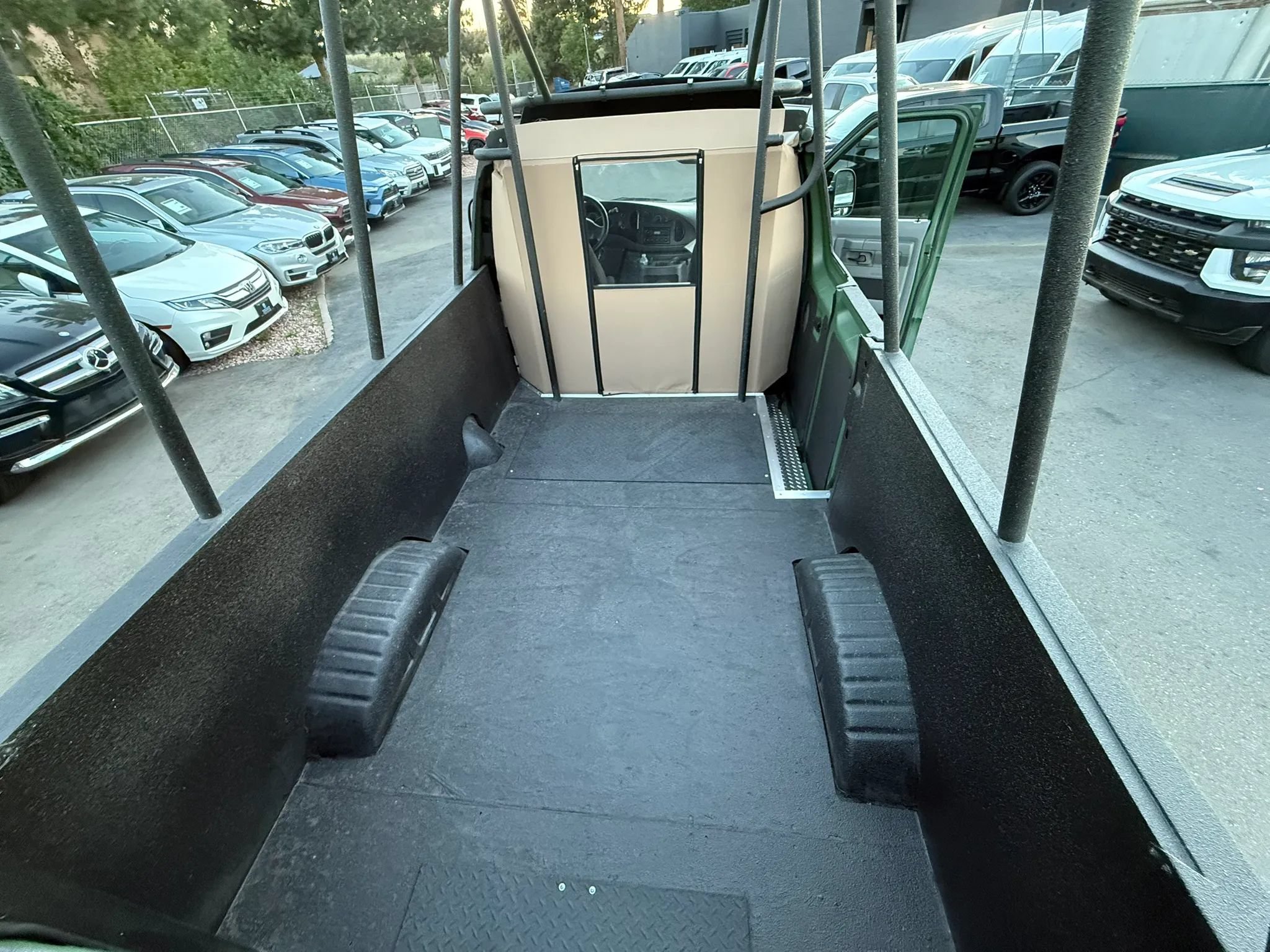 Used 2006 Ford E-250 and Econoline 250 RWD image 27
